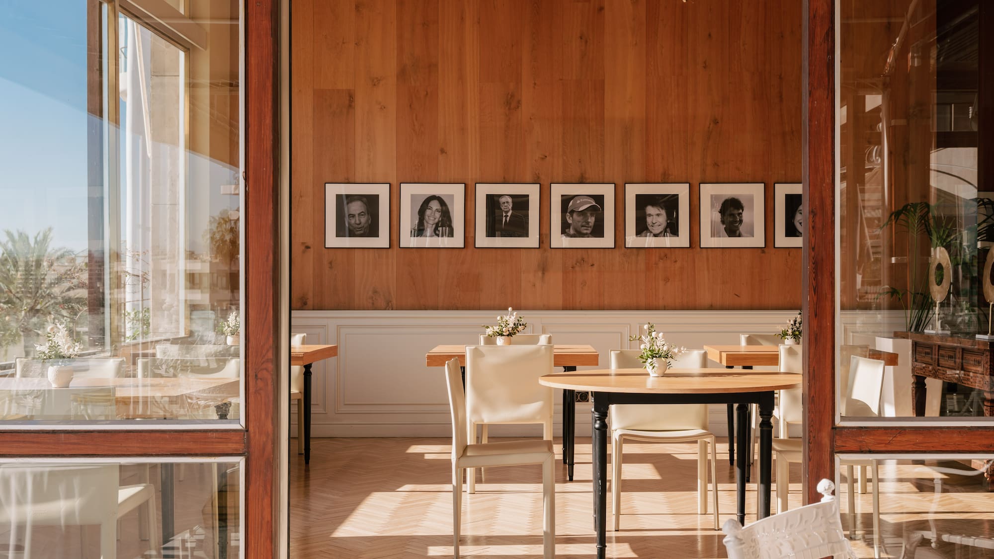a room with a table and chairs