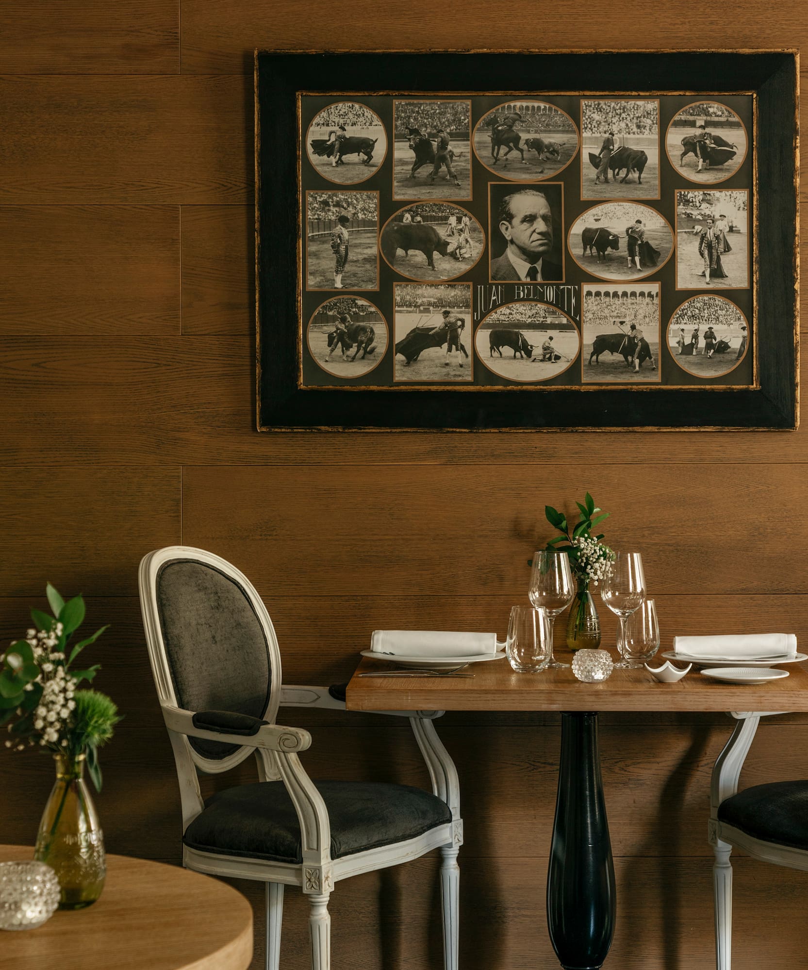 a table and chairs in a restaurant