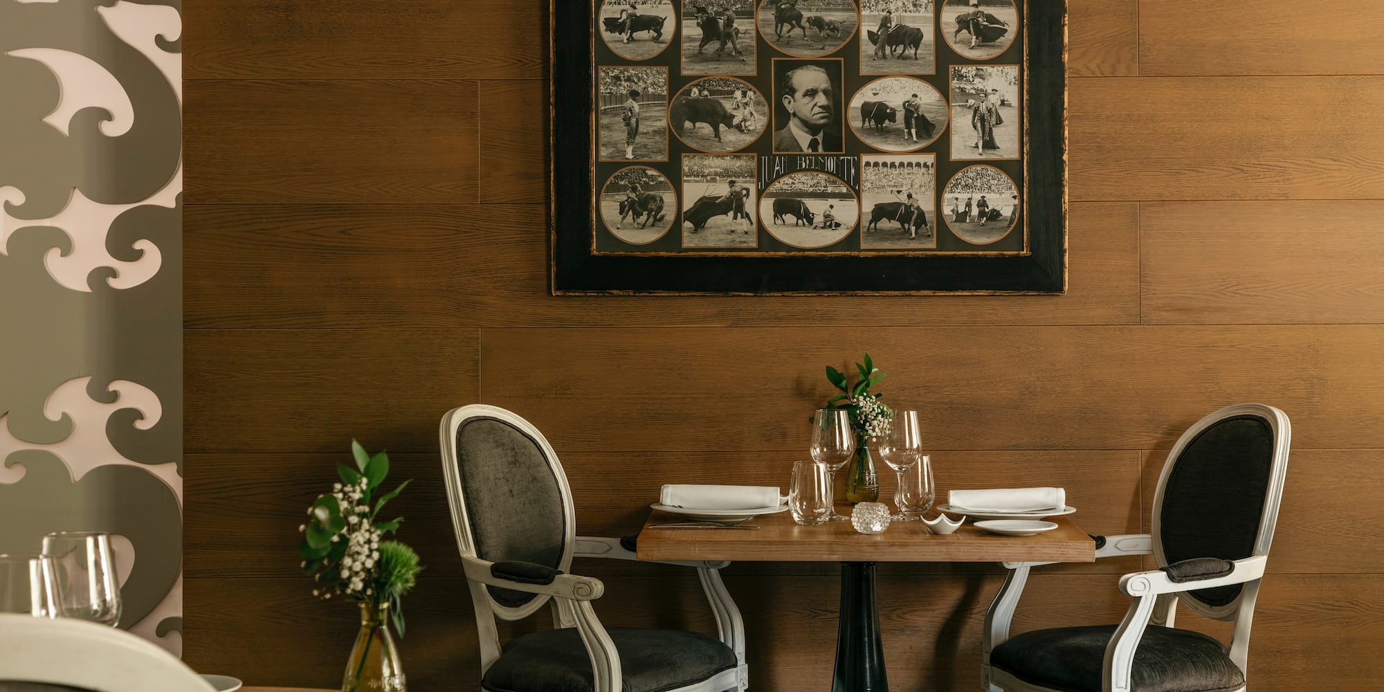 a table and chairs in a restaurant