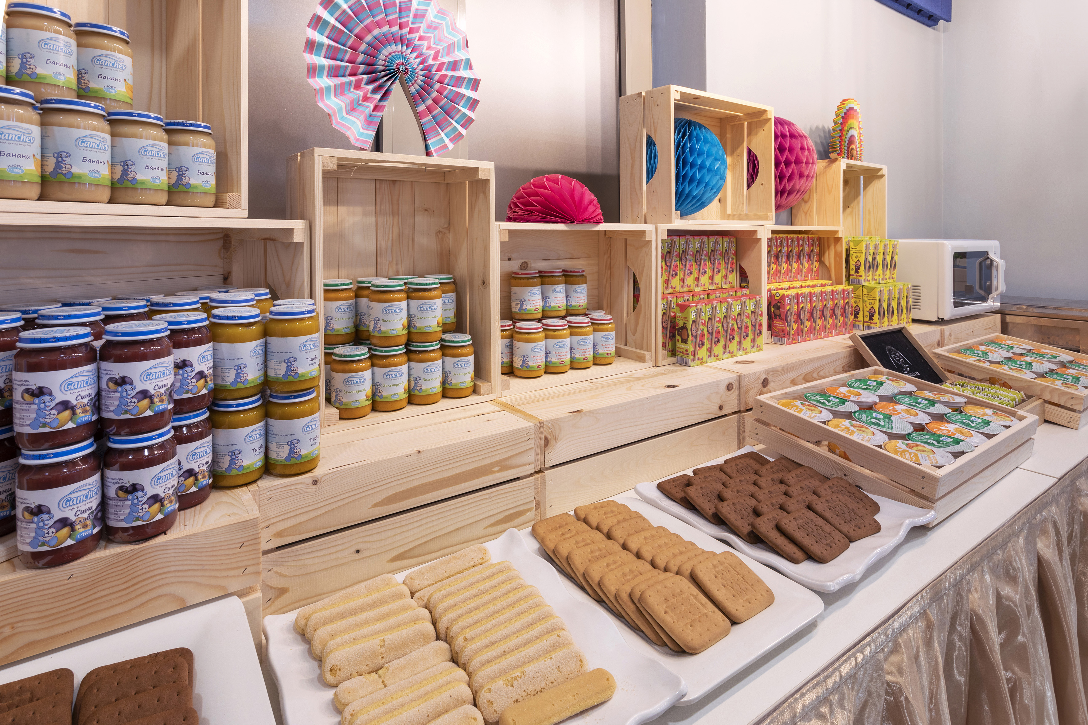a display of food on shelves