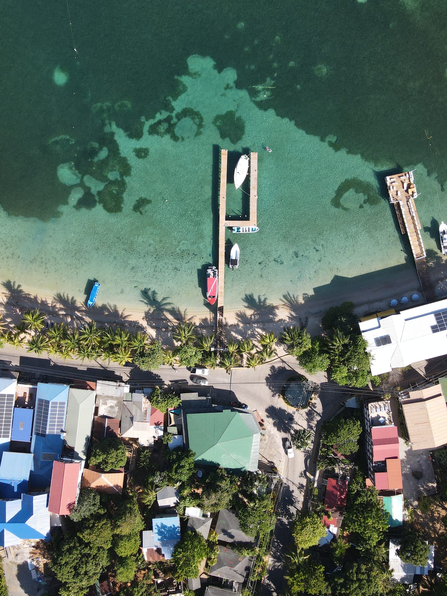a body of water with boats and buildings