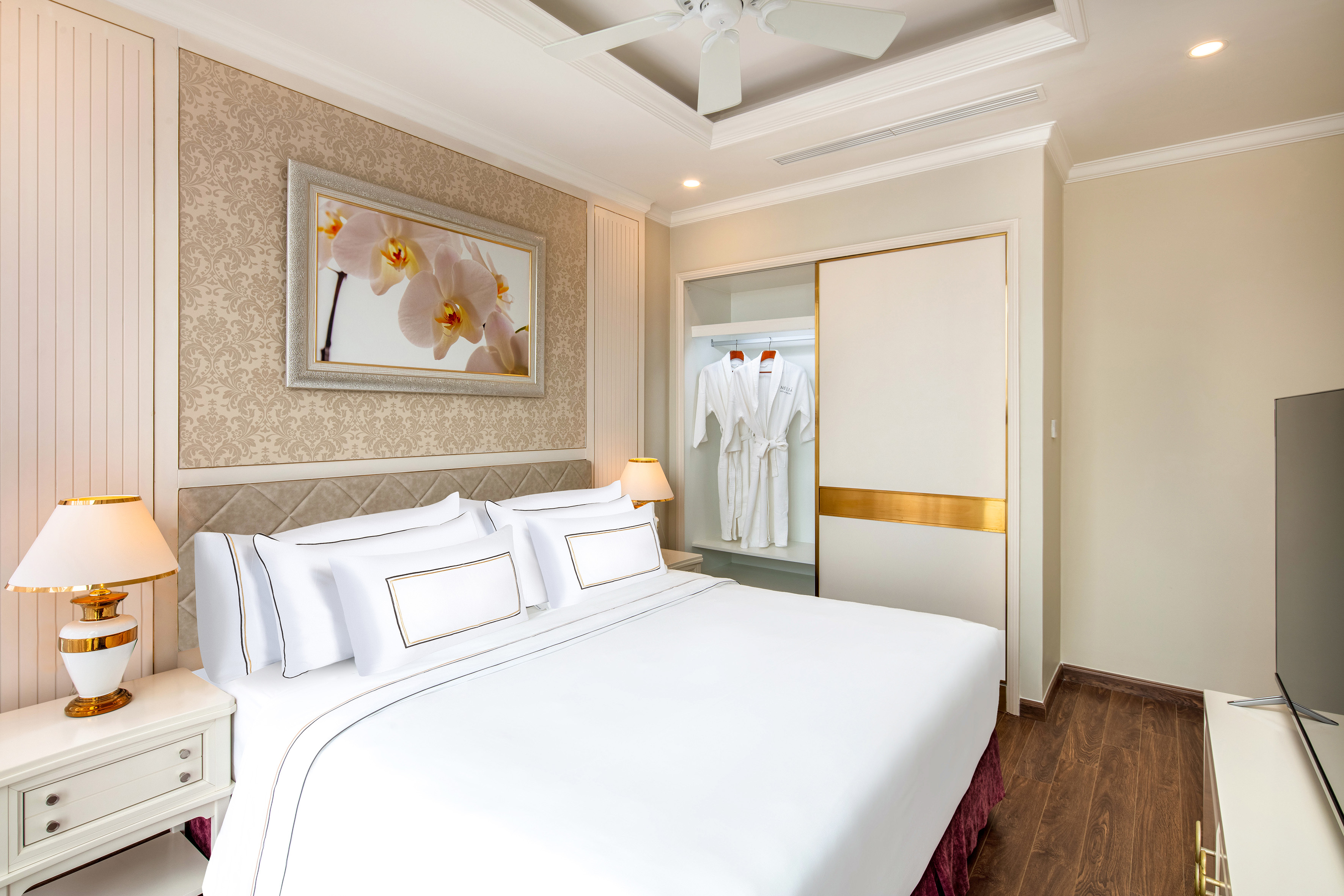 a room with a bed and a closet